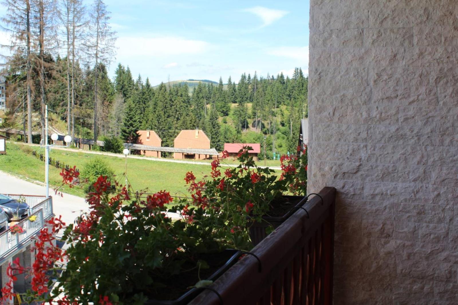 In Hotel Zlatar Ex Zlatarski Biseri Nova Varoš Dış mekan fotoğraf